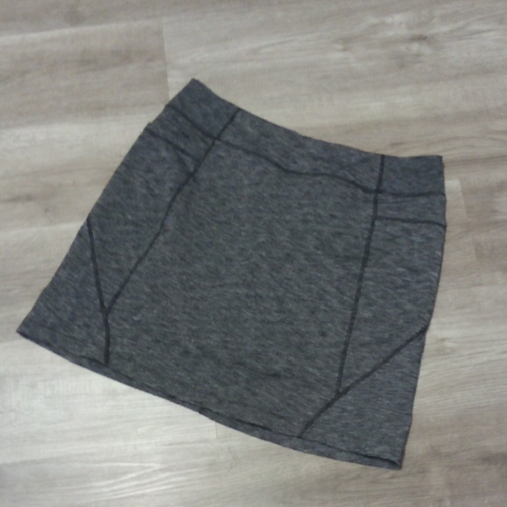 Athleta Charcoal and Black Skort